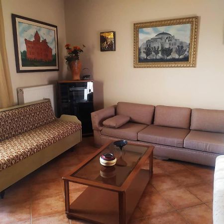 Homely Spata  Exterior photo